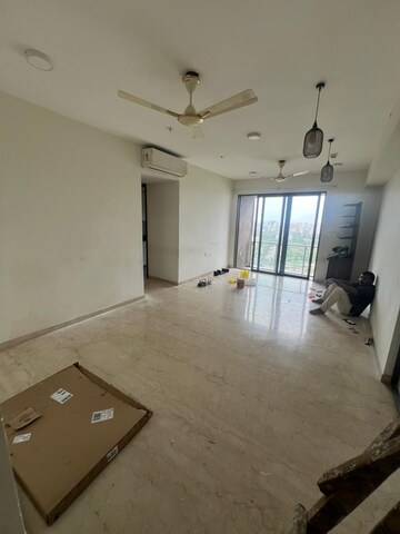 Room in 2 BHK Apartment at Lodha NCP Commercial Tower Supremus, Wadala – for Rent