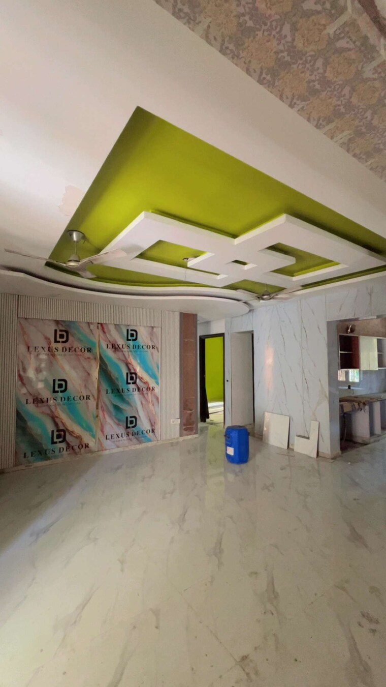 Living Room, sector 28 4 Bedroom 350 Sq.Yd. Builder Floor In Sector 28 Faridabad 9172098