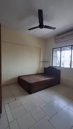 Room in 1 BHK Apartment at Thakur Ganpati Tower, Kandivali East – for Sale