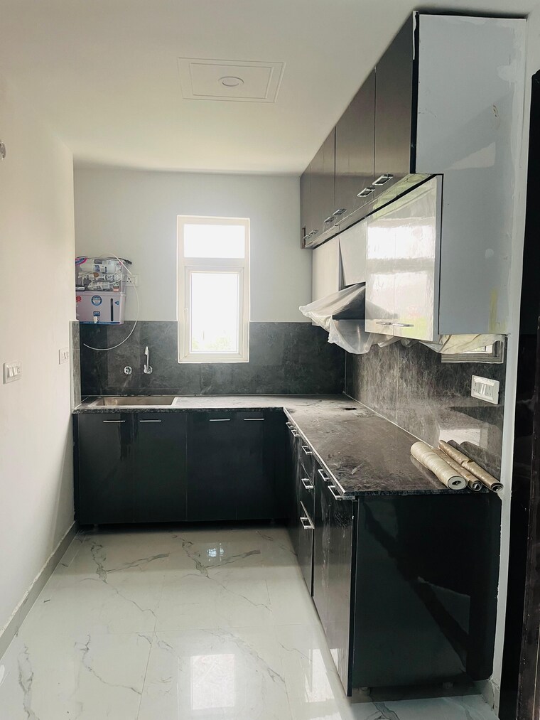 Kitchen, sector 1 greater noida 3 Bedroom 1500 Sq.Ft. Builder Floor In Sector 1 Greater Noida Greater Noida 9138631