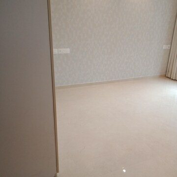 Room in 3 BHK Apartment at Powai – for Rent