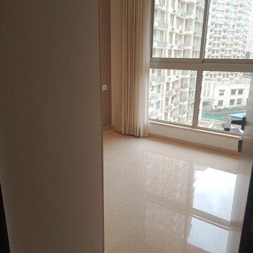 Room in 3 BHK Apartment at Powai – for Rent