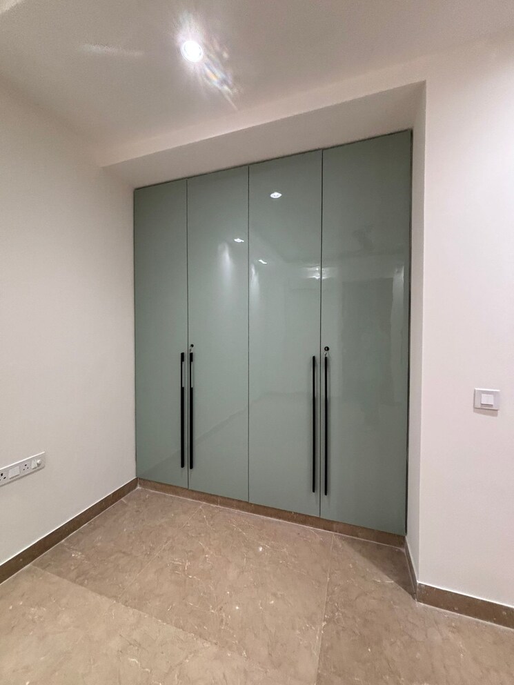 Room, saket 3 Bedroom 1935 Sq.Ft. Builder Floor In Saket Delhi 9172133