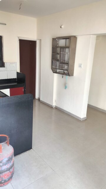 Room in 3 BHK Apartment at Bhandari Savannah, Wagholi – for Rent