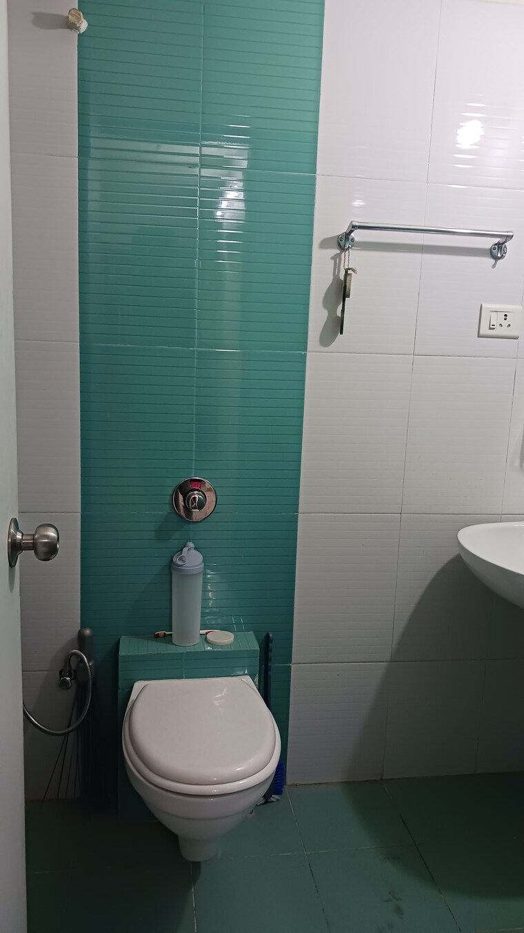 Bathroom, pebbles-ii 3 Bedroom 1100 Sq.Ft. Apartment In Bavdhan Pune 9172093