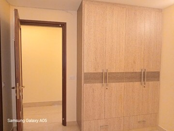 Room in 4 BHK Builder Floor at Greater Kailash ii – for Rent