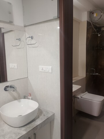 Bathroom in 5 BHK Apartment at Rucha Vantage, Baner – for Rent