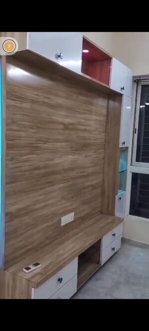 Room in 1.5 BHK Apartment at Lodha Amara, Kolshet Road – for Sale