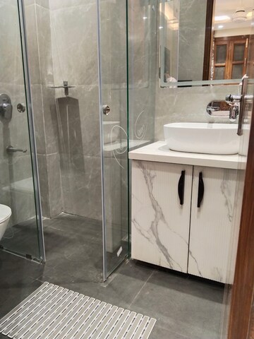 Bathroom in 3 BHK Builder Floor at New Rajinder Nagar – for Rent