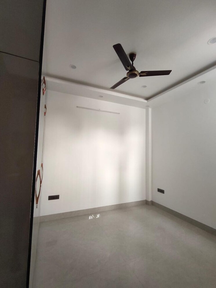 Room, informatics-apartment 3 Bedroom 1800 Sq.Ft. Apartment In Pi Greater Noida Greater Noida 9172175