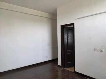 Room in 3 BHK Builder Floor at Aditya Gracious Floors, Dasna – for Sale