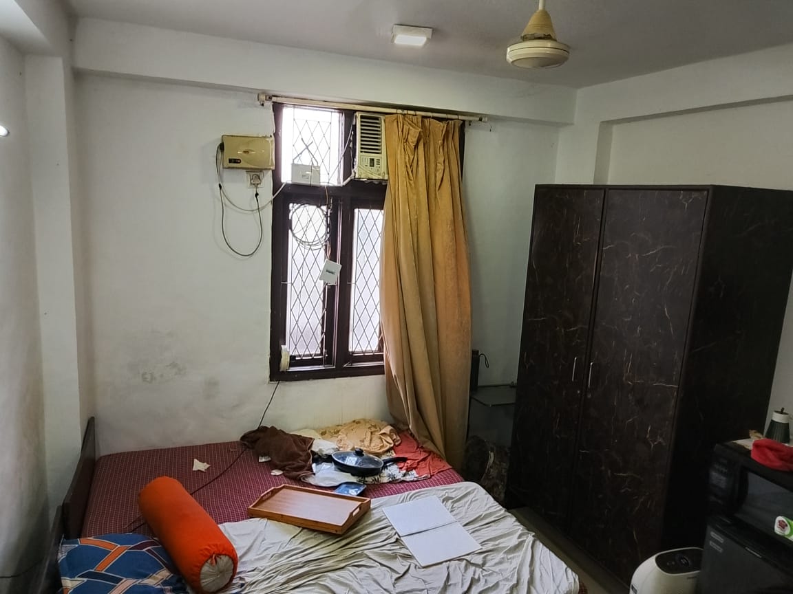 1 Rk+ Study Room Apartment For Rent in Katwaria Sarai
