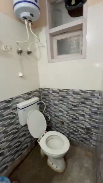 Bathroom in 1.5 BHK Builder Floor at New Ashok Nagar – for Rent