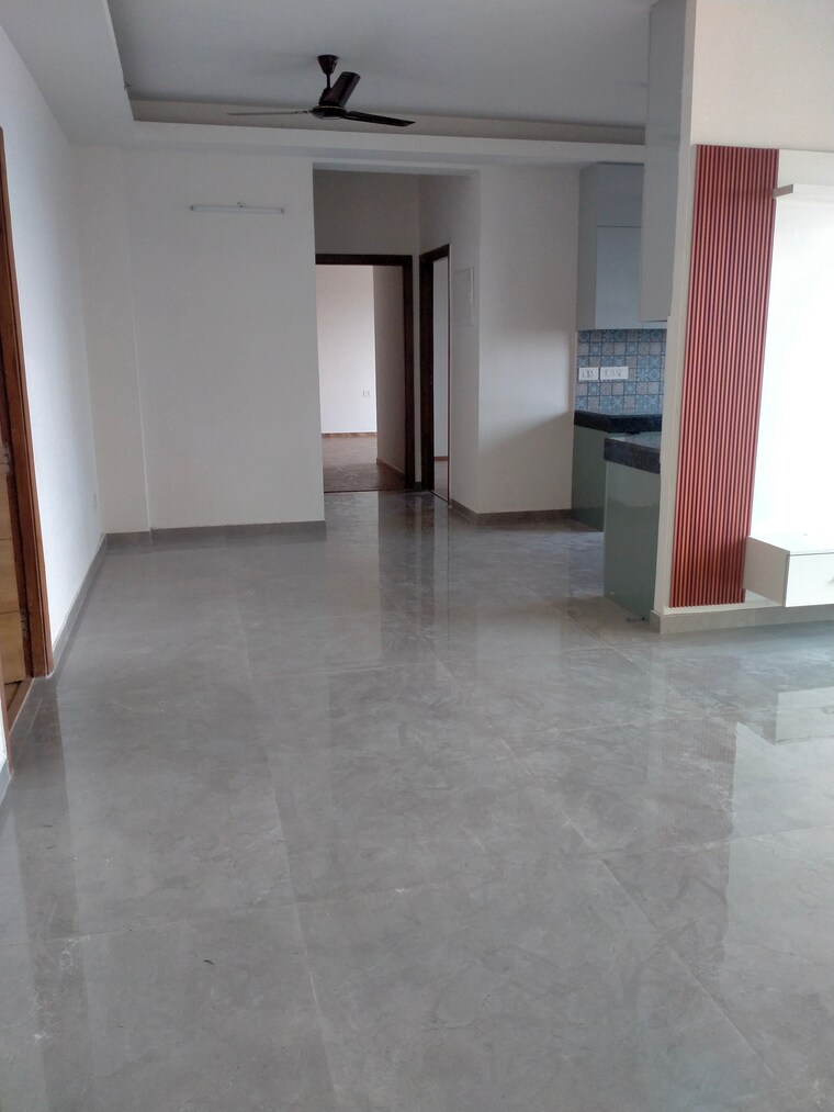 Room, tulip-yellow 3 Bedroom 1704 Sq.Ft. Apartment In Sector 69 Gurgaon 9172259