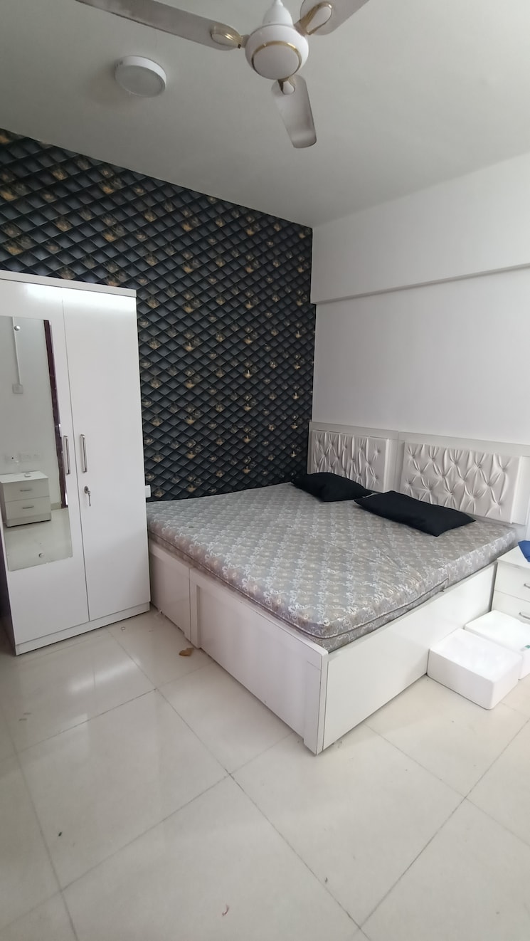 Bedroom, gardina 2 Bedroom 700 Sq.Ft. Apartment In Santacruz East Mumbai 9172206