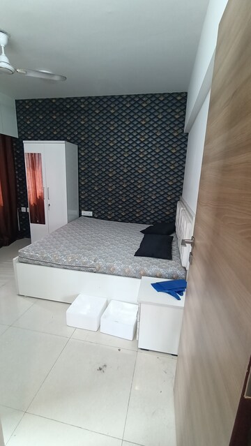 Bedroom in 2 BHK Apartment at Gardina, Santacruz East – for Rent
