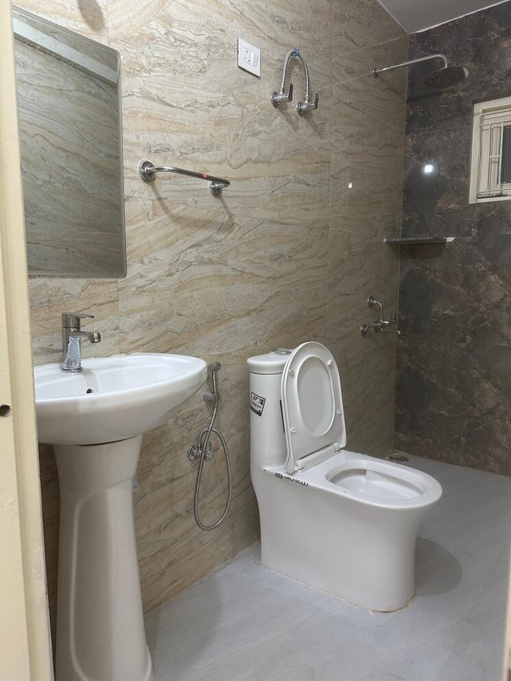 Attached Bathroom, stellar-mi-citihomes Studio 550 Sq.Ft. Apartment In Omicron Iii Greater Noida Greater Noida 9172212