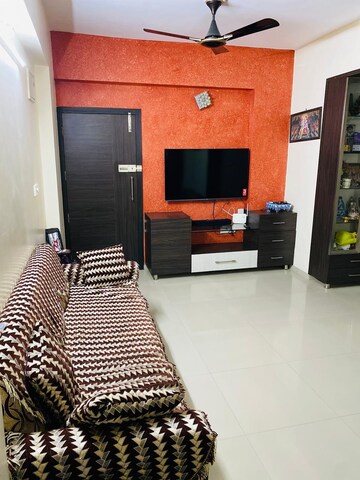 Room in 2 BHK Apartment at New Ranip – for Rent
