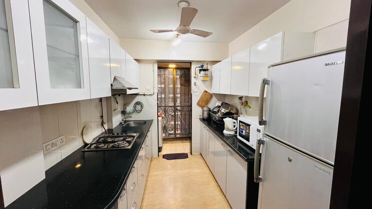 Kitchen, lake-primrose 3 Bedroom 1500 Sq.Ft. Apartment In Powai Mumbai 9172211