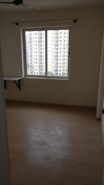 Room in 3 BHK Apartment at DLF Westend Heights New Town, Akshayanagar – for Rent