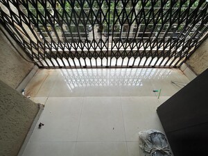Team Area in 2 BHK Apartment at Ekta Meadows, Borivali East – for Sale