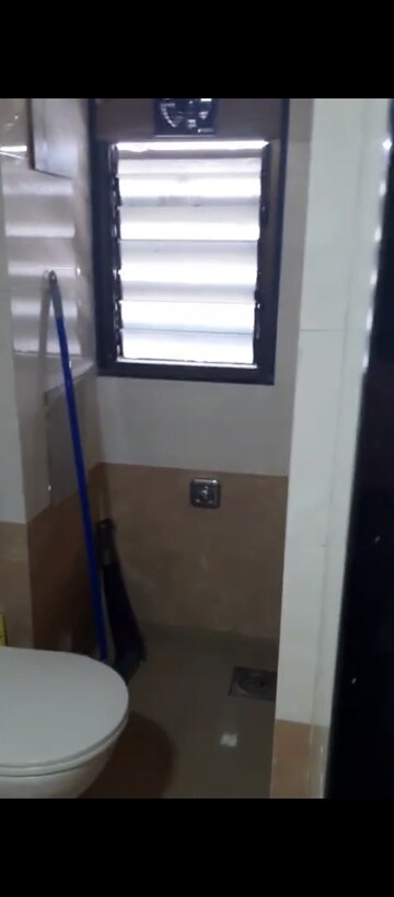 Furnished Amenities in 1.5 BHK Builder Floor at Hilton Residency, Byculla West – for Rent