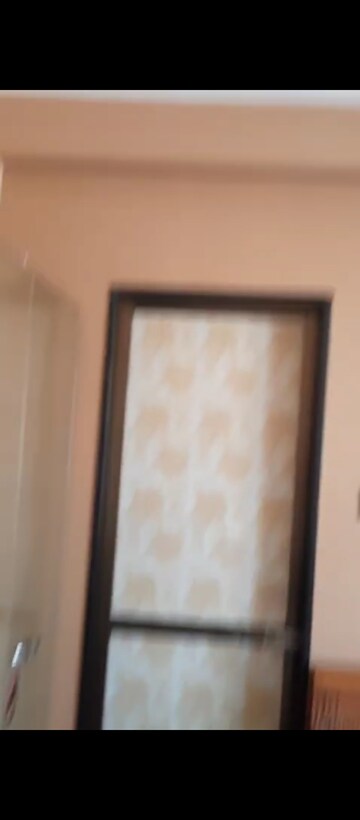 Furnished Amenities in 1.5 BHK Builder Floor at Hilton Residency, Byculla West – for Rent
