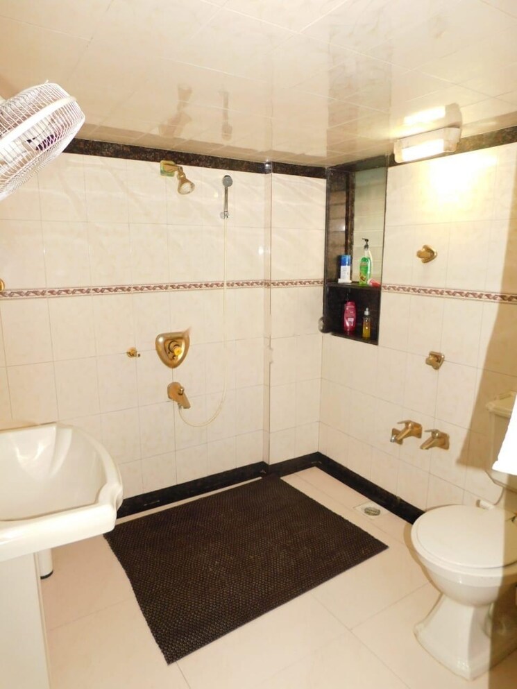 Bathroom, lnt-veridian 1 Bedroom 396 Sq.Ft. Apartment In Powai Mumbai 9172281