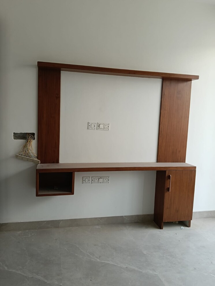 Room, sector 7 4 Bedroom 2250 Sq.Ft. Builder Floor In Sector 7 Panchkula 9172282