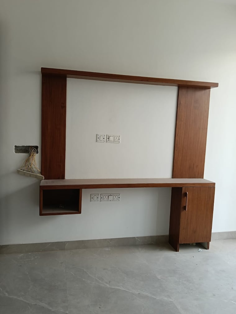 Room, sector 7 4 Bedroom 2250 Sq.Ft. Builder Floor In Sector 7 Panchkula 9172282