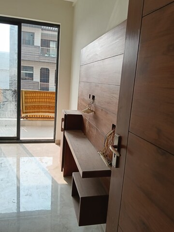 Room in 4 BHK Builder Floor at Sector 7 – for Sale