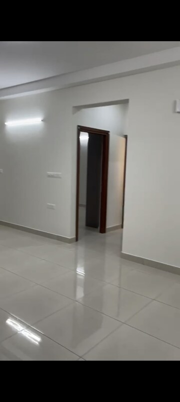 Room in 2 BHK Apartment at Prestige Elysian, Bannerghatta Road – for Rent