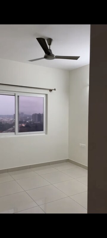Room in 2 BHK Apartment at Prestige Elysian, Bannerghatta Road – for Rent