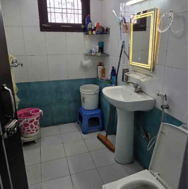 Attached Bathroom, puri-aman-vilas 3 Bedroom 2250 Sq.Ft. Builder Floor In Sector 89 Faridabad 9172336