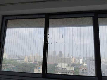 Room in 2 BHK Apartment at UK Iridium, Kandivali East – for Rent
