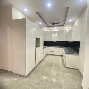 Kitchen in 4 BHK Builder Floor at Sector 85 – for Sale