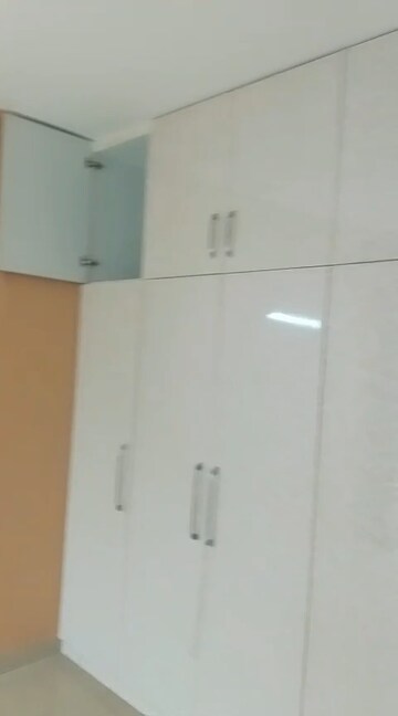 Furnished Amenities in 3 BHK Apartment at BPTP Park 81, Sector 81 – for Rent