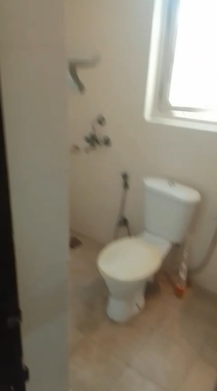 Bathroom, bptp-park-81 3 Bedroom 500 Sq.Yd. Apartment In Sector 81 Faridabad 9172388