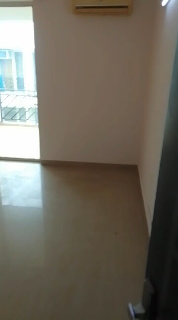 Room in 3 BHK Apartment at BPTP Park 81, Sector 81 – for Rent