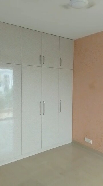 Room in 3 BHK Apartment at BPTP Park 81, Sector 81 – for Rent
