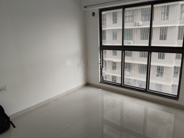 Room, uk-iridium 1 Bedroom 399 Sq.Ft. Apartment In Kandivali East Mumbai 9172351