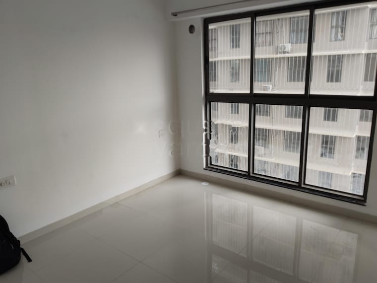 Room, uk-iridium 1 Bedroom 399 Sq.Ft. Apartment In Kandivali East Mumbai 9172351