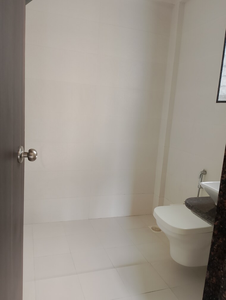 Bathroom, shree-bal-kapil-aasmant 4 Bedroom 2500 Sq.Ft. Villa In Pashan Pune 9172391