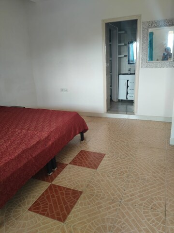 Room in 3 BHK Builder Floor at Lajpat Nagar 4 – for Rent