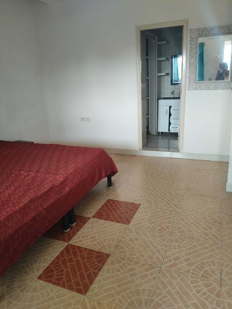 Room, lajpat nagar 4 3 Bedroom 160 Sq.Yd. Builder Floor In Lajpat Nagar 4 Delhi 9172413