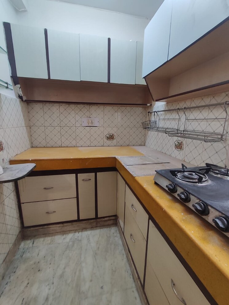 Kitchen, lajpat nagar 4 3 Bedroom 160 Sq.Yd. Builder Floor In Lajpat Nagar 4 Delhi 9172413