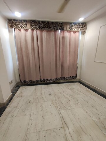 Building Lobby in 3 BHK Builder Floor at Lajpat Nagar 4 – for Rent
