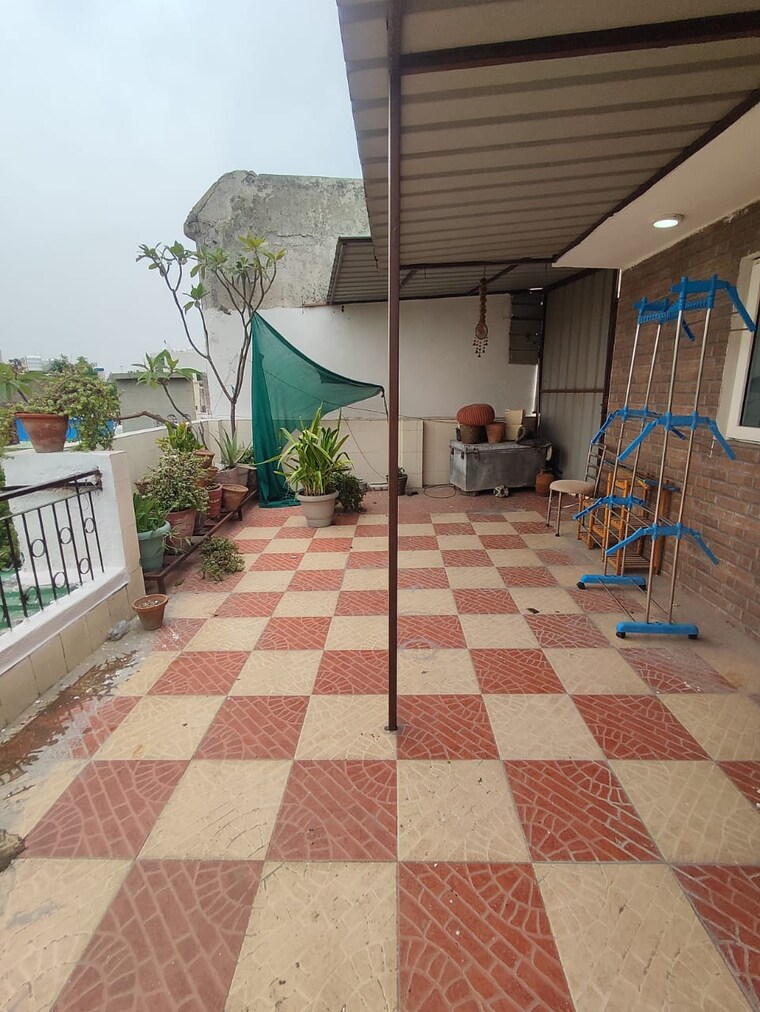 Balcony, lajpat nagar 4 3 Bedroom 160 Sq.Yd. Builder Floor In Lajpat Nagar 4 Delhi 9172413