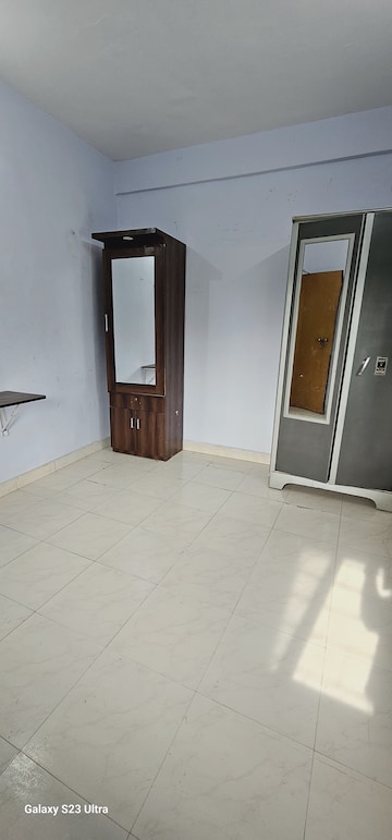 Room in 1 BHK Apartment at Unity Apartment Malad, Malad West – for Rent