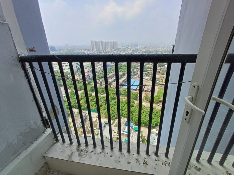 Balcony, amrapali-platinum 3 Bedroom 1325 Sq.Ft. Apartment In Sector 119 Noida 9172427